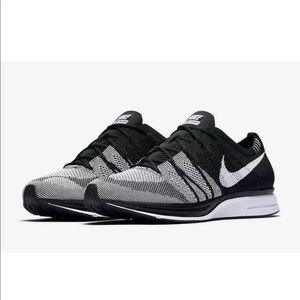 Brand new nike flyknit trainers size 13